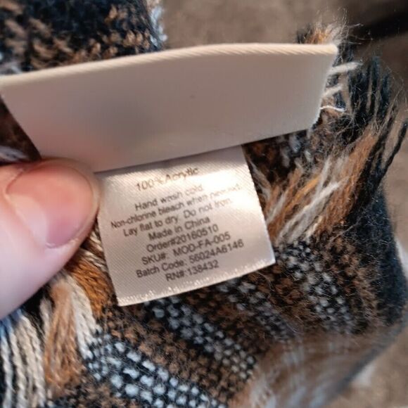 ModCloth Tan Black Brown Plaid Raw Fringe Blanket Scarft Women's Wrap - Picture 3 of 5